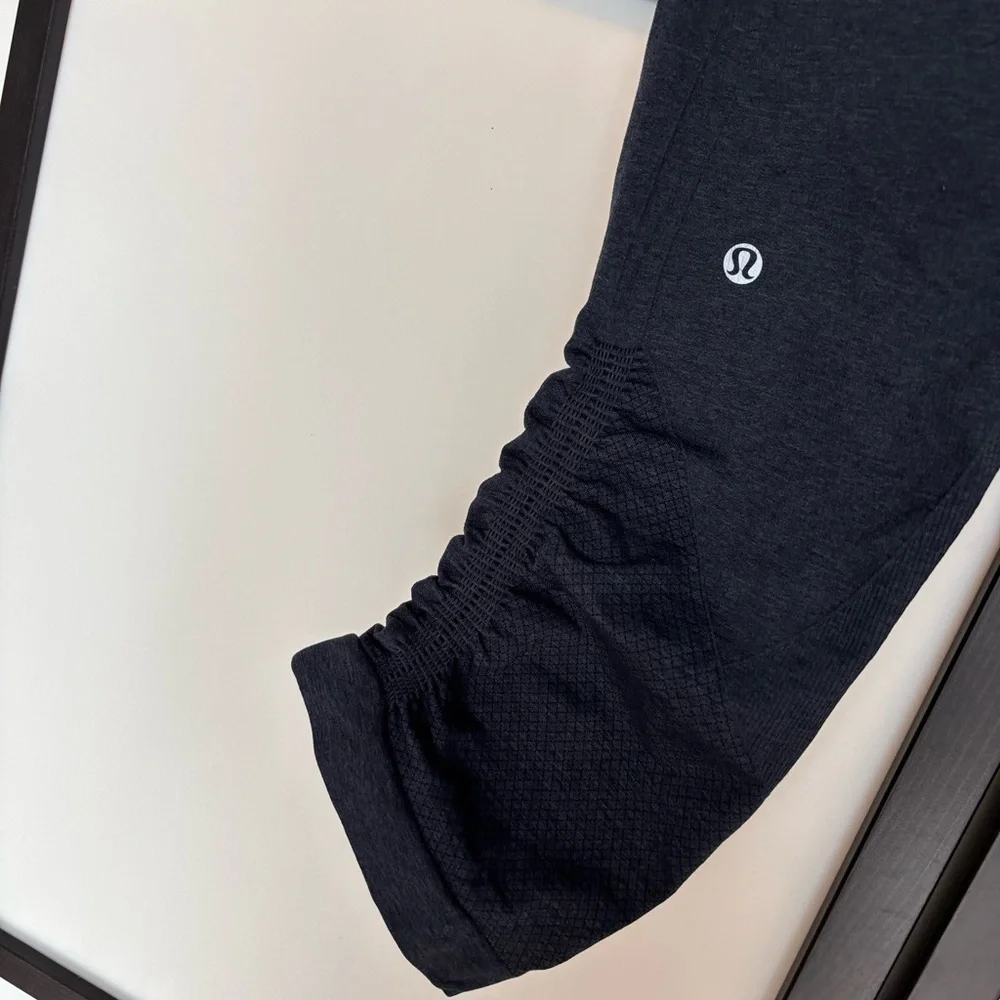 Lululemon In The Flow Crop II Pattern Blue Womens 8 Leggings Activewear yoga gym